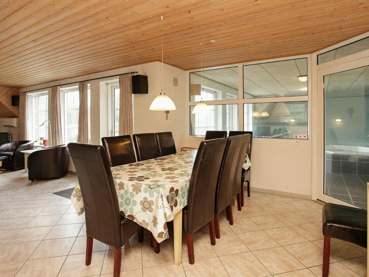 10 Person Holiday Home In Bl Vand Blåvand Εξωτερικό φωτογραφία