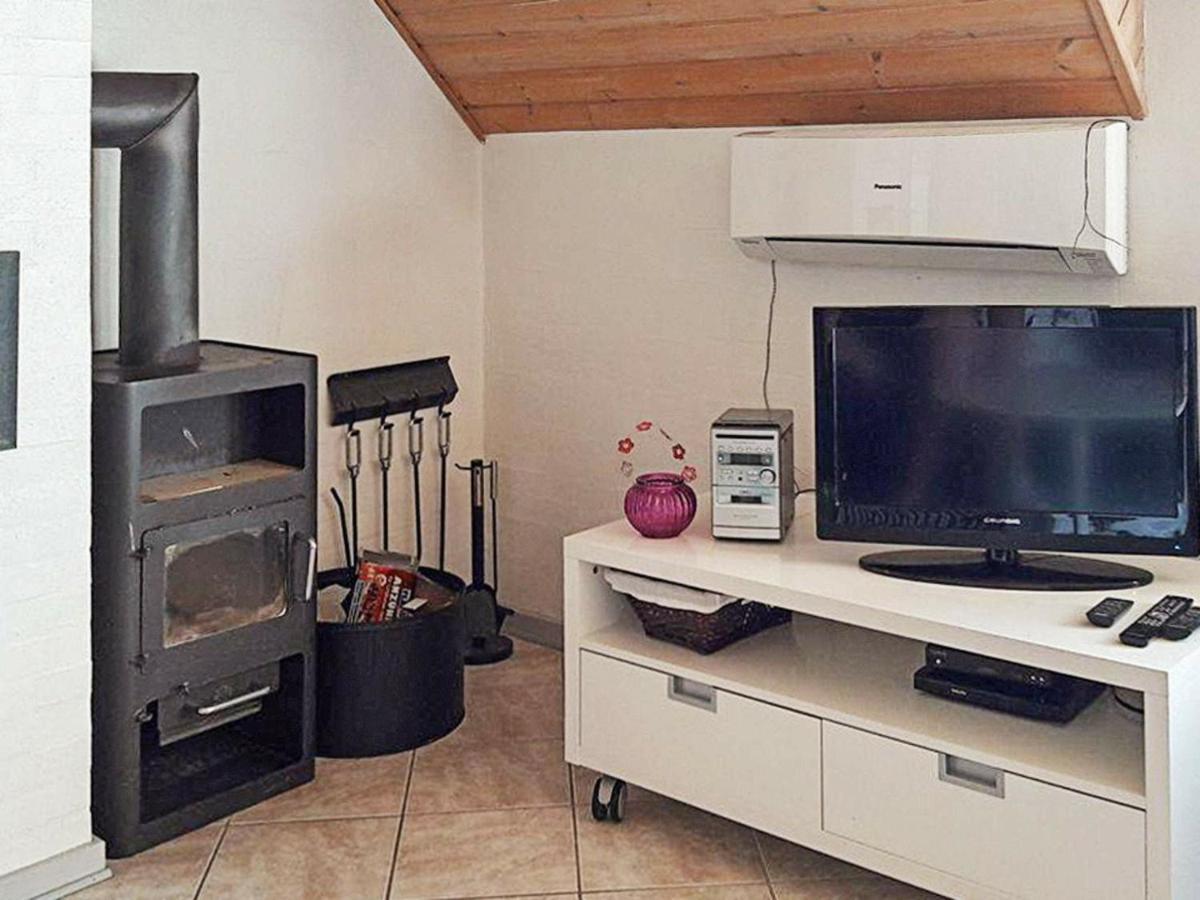 10 Person Holiday Home In Bl Vand Blåvand Εξωτερικό φωτογραφία
