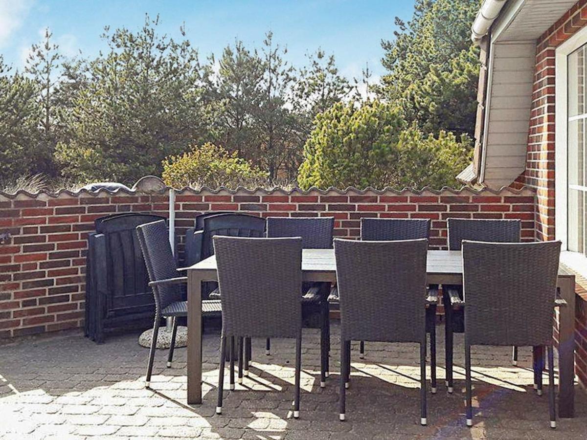 10 Person Holiday Home In Bl Vand Blåvand Εξωτερικό φωτογραφία